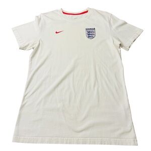 Nike Slim Fit White T-Shirt with England Football Soccer Logo Size Large